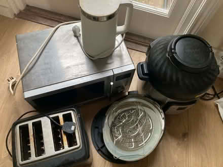 Photo of free Old kitchen devices to clean/fix/use parts (Ravenscourt Park W6) #2