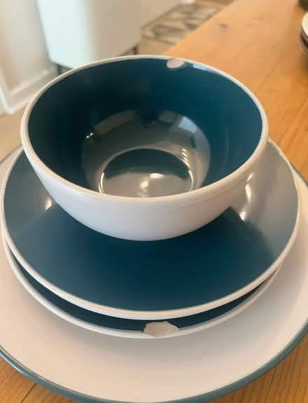 Photo of free Lots of plates and bowls (SE16) #4