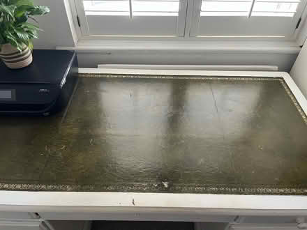 Photo of free White desk with green leather top (Twickenham TW1) #3