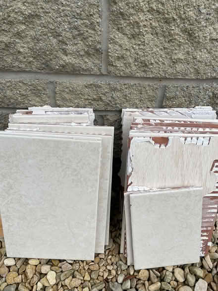 Photo of free Pale cream bathroom tiles (Nailsworth) #1