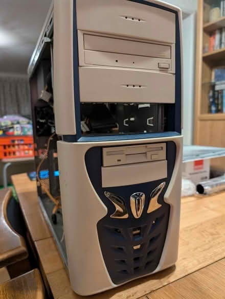 Photo of free Old PC - no HDD (High Lane SK6) #1
