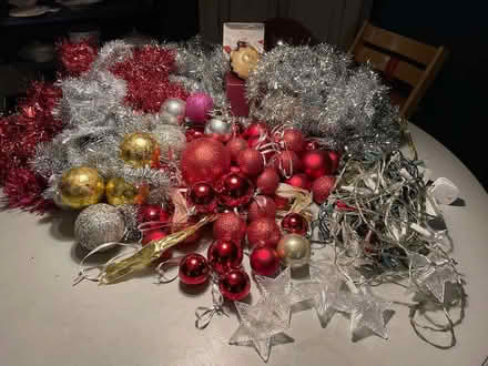 Photo of free Christmas tree decorations (E5) #1