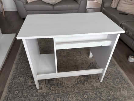 Photo of free White desk (WN7) #3