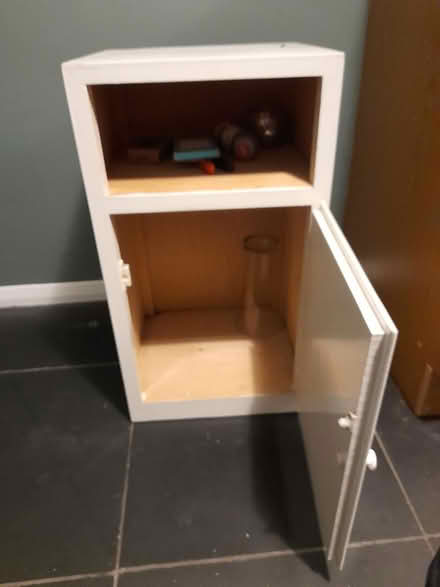 Photo of free Cabinet - bathroom or bedroom (kendal LA9) #1