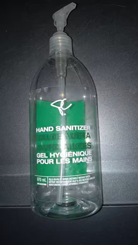Photo of free Big soap pump 970 ml (Etobicoke (Kipling /Eglinton)) #1