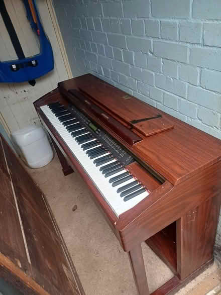 Photo of free Electric piano (Orpington BR5) #2