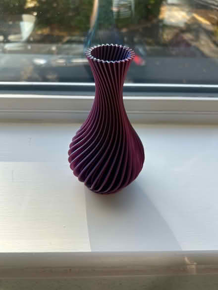 Photo of free Small colour change plastic vase (Bromley BR2) #1