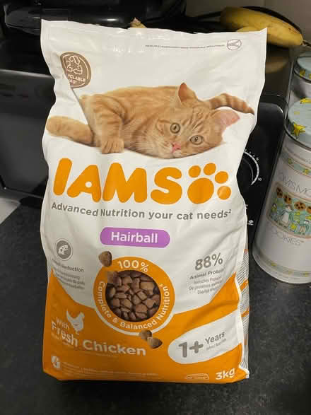 Photo of free Iams hairball dry cat food (Jericho) #1