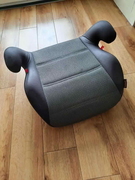 Photo of free Child's booster seat for car (Mossley Hill L18) #2