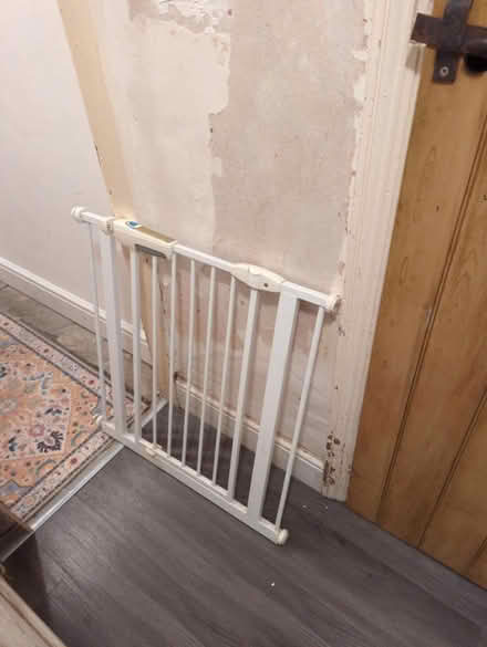 Photo of free Push fit baby gate (BD18 Shipley) #1