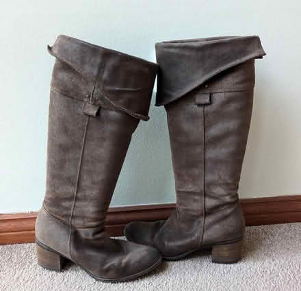 Photo of free Brown Leather Boots (Falkirk FK1) #2