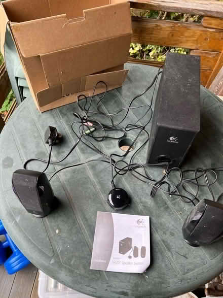 Photo of free Logitech speaker system S220 (Cutteslowe OX2) #1