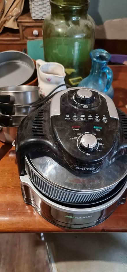 Photo of free Lots of kitchen stuff (LL11) #3