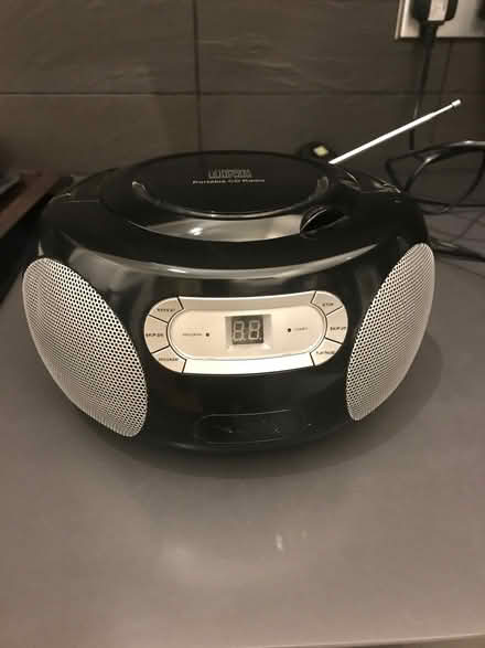 Photo of free Portable Radio/ CD Player (Herne Hill SE24) #1