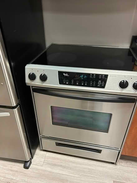 Photo of free Whirlpool Electric Range (Clay Rd/Sam Houston Tollway) #1