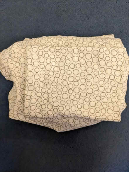 Photo of free Single duvet cover & 1 pillow case (Central Croydon CR0) #2