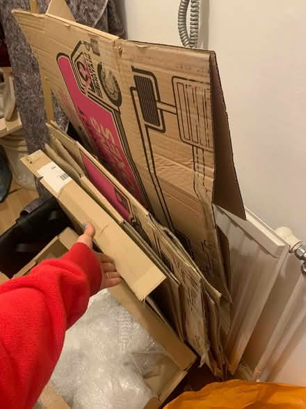 Photo of free Bubble wrap and moving box (N7 0nq) #1