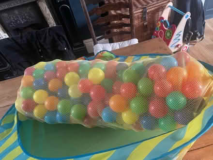 Photo of free Kids ball pit and balls (S11) #3