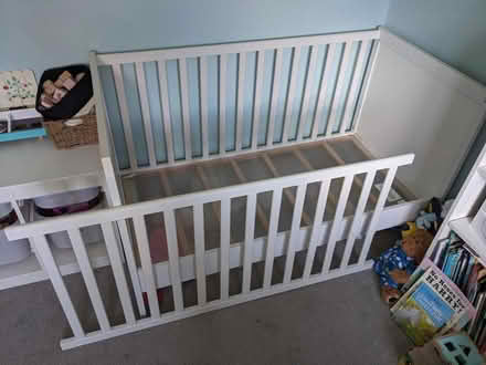 Photo of free Cot / toddler bed (Streatham SW16) #1