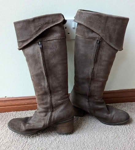 Photo of free Brown Leather Boots (Falkirk FK1) #4