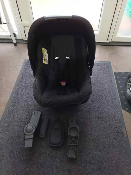Photo of free Car seat (DE21) #4