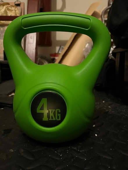 Photo of free 4kg Kettle bell (Islington, N7) #1