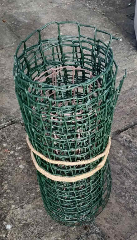 Photo of free Plastic trellis (Hoddesdon EN11) #1