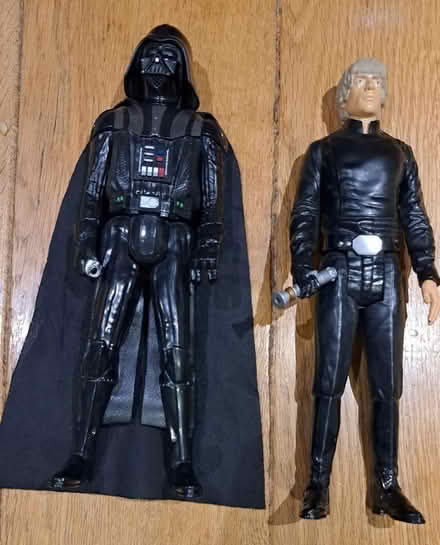 Photo of free 2 Star Wars figures (Welwyn Garden City AL8) #1