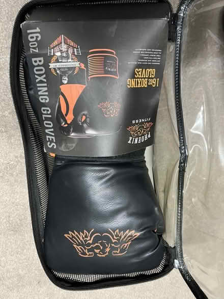 Photo of free 2 pairs of 16oz boxing gloves (Islington, N7) #3