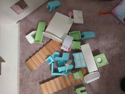 Photo of free Dolls house - needs some repairs (BD18 Shipley) #2