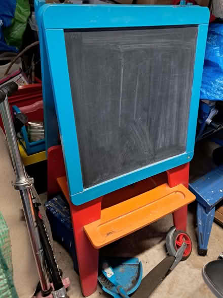 Photo of free Easel (Harrogate HG2) #1
