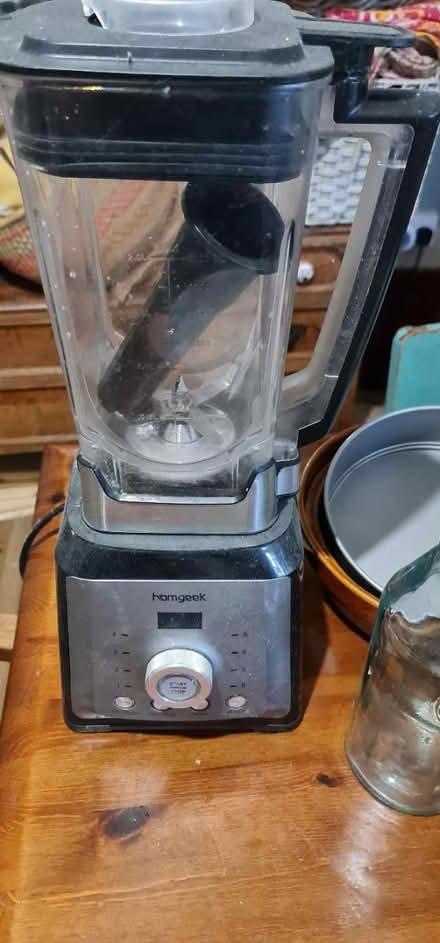 Photo of free Lots of kitchen stuff (LL11) #4