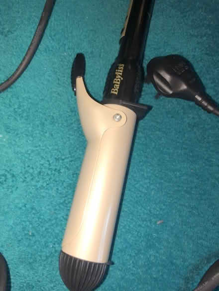 Photo of free Barrel hair curler (Goldsworth park , Woking) #2