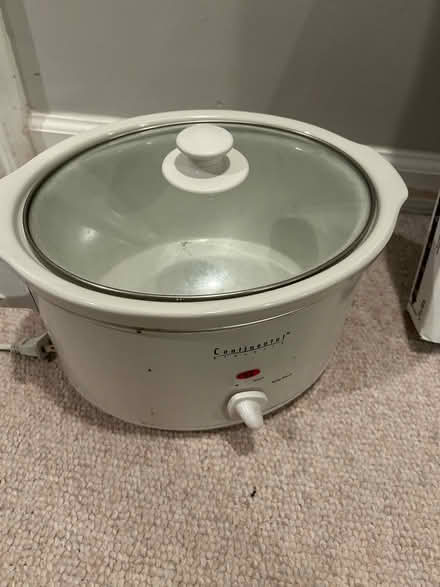 Photo of free Slow cooker (Arlington Heights) #1