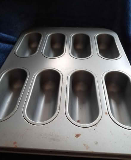 Photo of free Baking trays and grater (Colwick NG4) #2