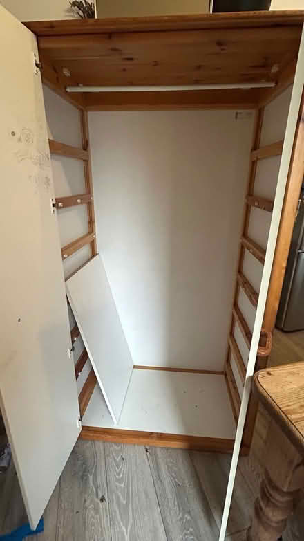 Photo of free Good solid wardrobe 160x88x55 (Twickenham TW1) #2