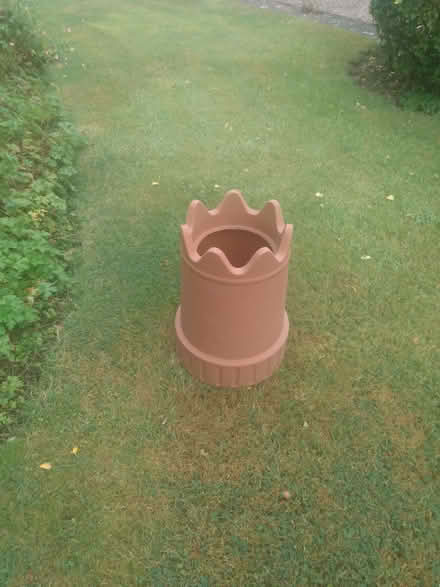 Photo of free Chimney pot shaped planter (Keresley Newlands CV12) #1