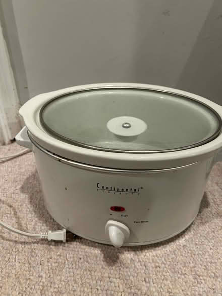 Photo of free Slow cooker (Arlington Heights) #2