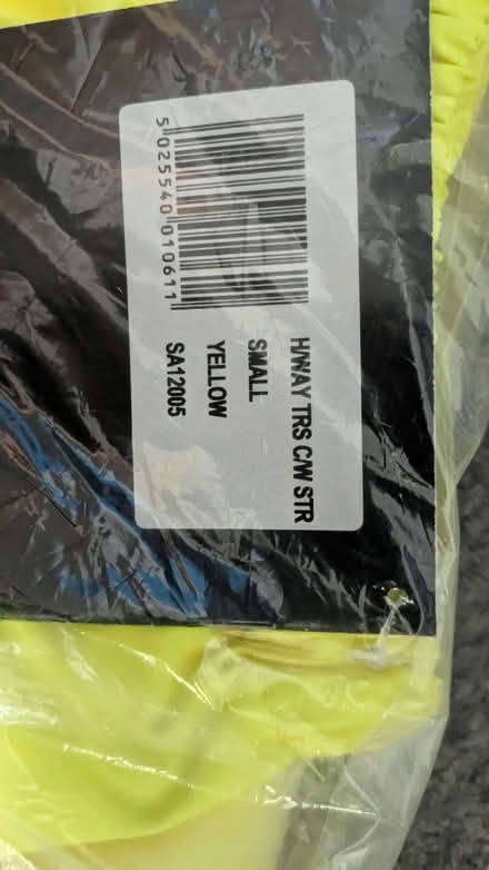 Photo of free Hi-Vis Trousers (Queens Drive MK41) #1