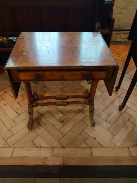 Photo of free Occasional drop leaf table (Wandsworth Common SW17) #1