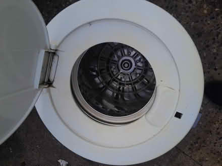 Photo of free Hotpoint spin dryer (Sidcup DA14) #2