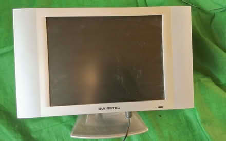 Photo of free Swisstec 15" TV/Monitor (Matlock DE4) #1