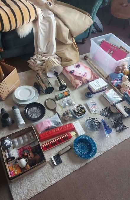 Photo of free 2 lamps, curtains, toys, trinket boxes, jewellery (Muirhead DD2) #1