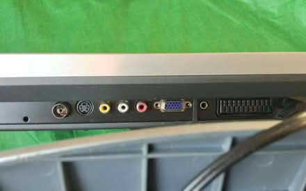 Photo of free Swisstec 15" TV/Monitor (Matlock DE4) #2