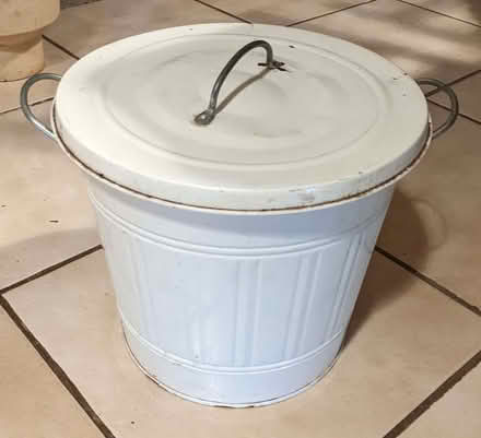 Photo of free Small White Galvanised Lidded Bin (Pollards Hill CR4) #1