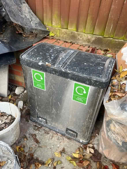 Photo of free Bin (SW20) #1