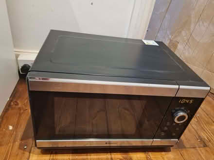 Photo of free Microwave (Portslade by Sea BN41) #1