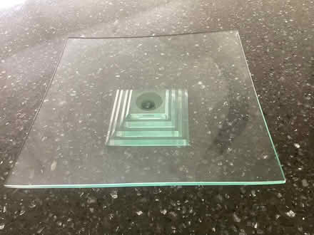 Photo of free Glass Serving Plate (Creditview & Brittannia) #1