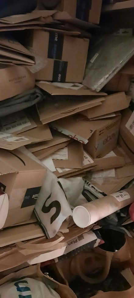 Photo of free Amazon card sleeves and boxes. (Southport PR9) #1