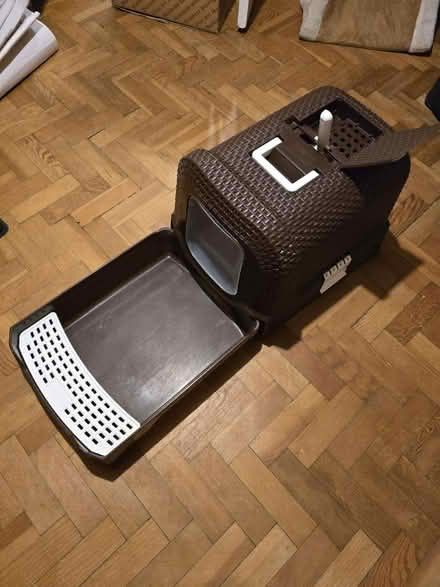 Photo of free Cat litter Tray (Finchley Central) #2